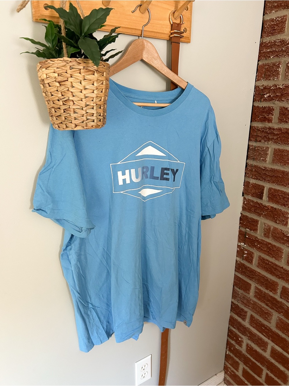 Hurley Short Sleeve Logo Tee in Light Blue